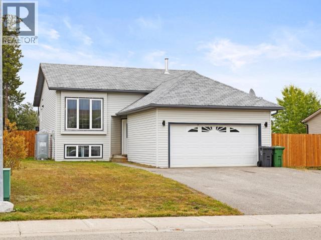 105 PUEBLO CRESCENT - 1
