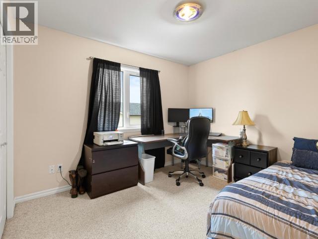 105 PUEBLO CRESCENT - 12