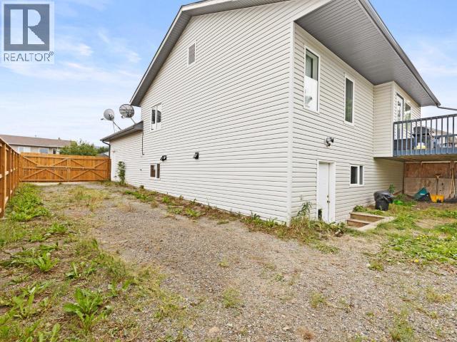 105 PUEBLO CRESCENT - Image 22