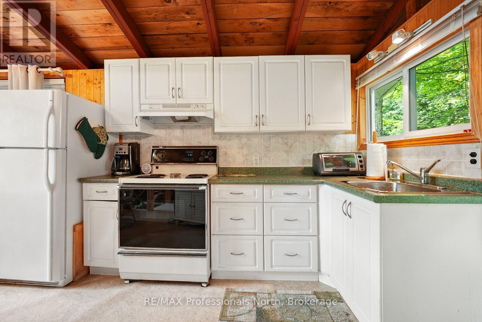 1041 PENNY LANE - 10