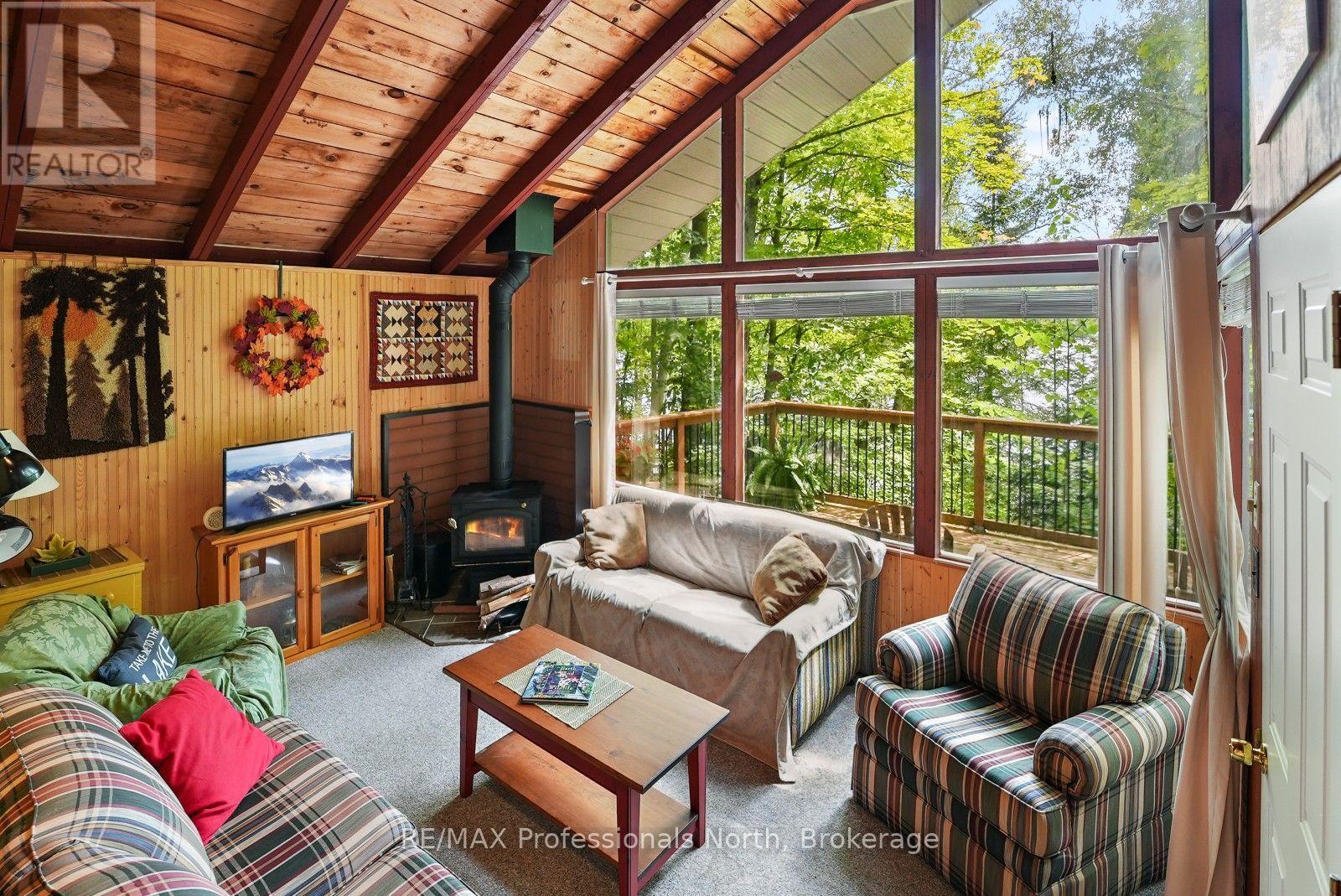 1041 PENNY LANE - Image 15