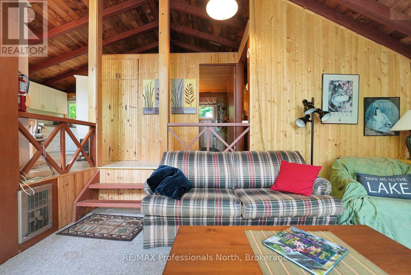 1041 PENNY LANE - Image 19