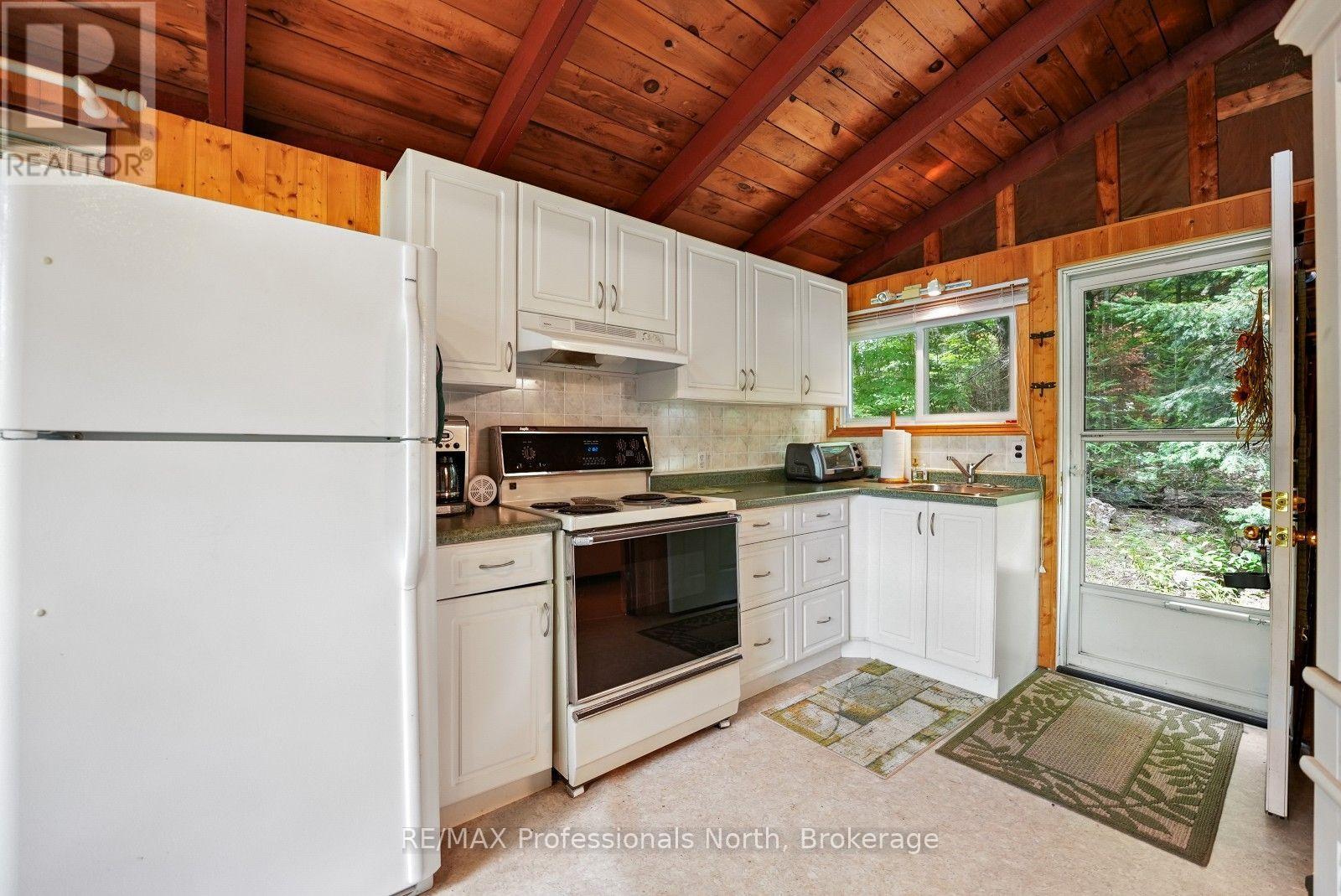 1041 PENNY LANE - 5