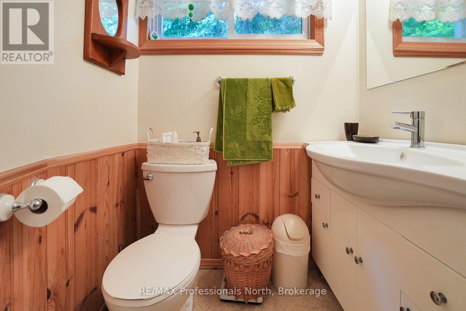1041 PENNY LANE - 9