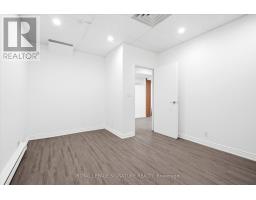 101 - 2900 Yonge Street, Toronto, ON M4N3N8 Photo 18