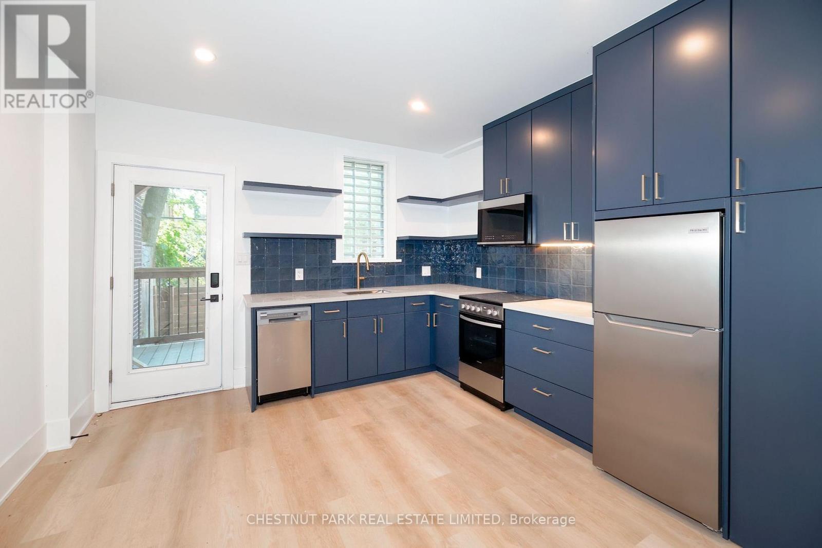 Photo of 1105 Queen Street
