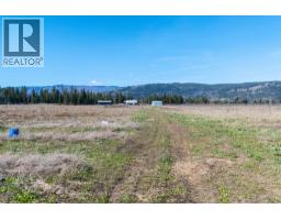 1448 Otter Lake Cross Road, Spallumcheen, BC V0E1B5 Photo 13