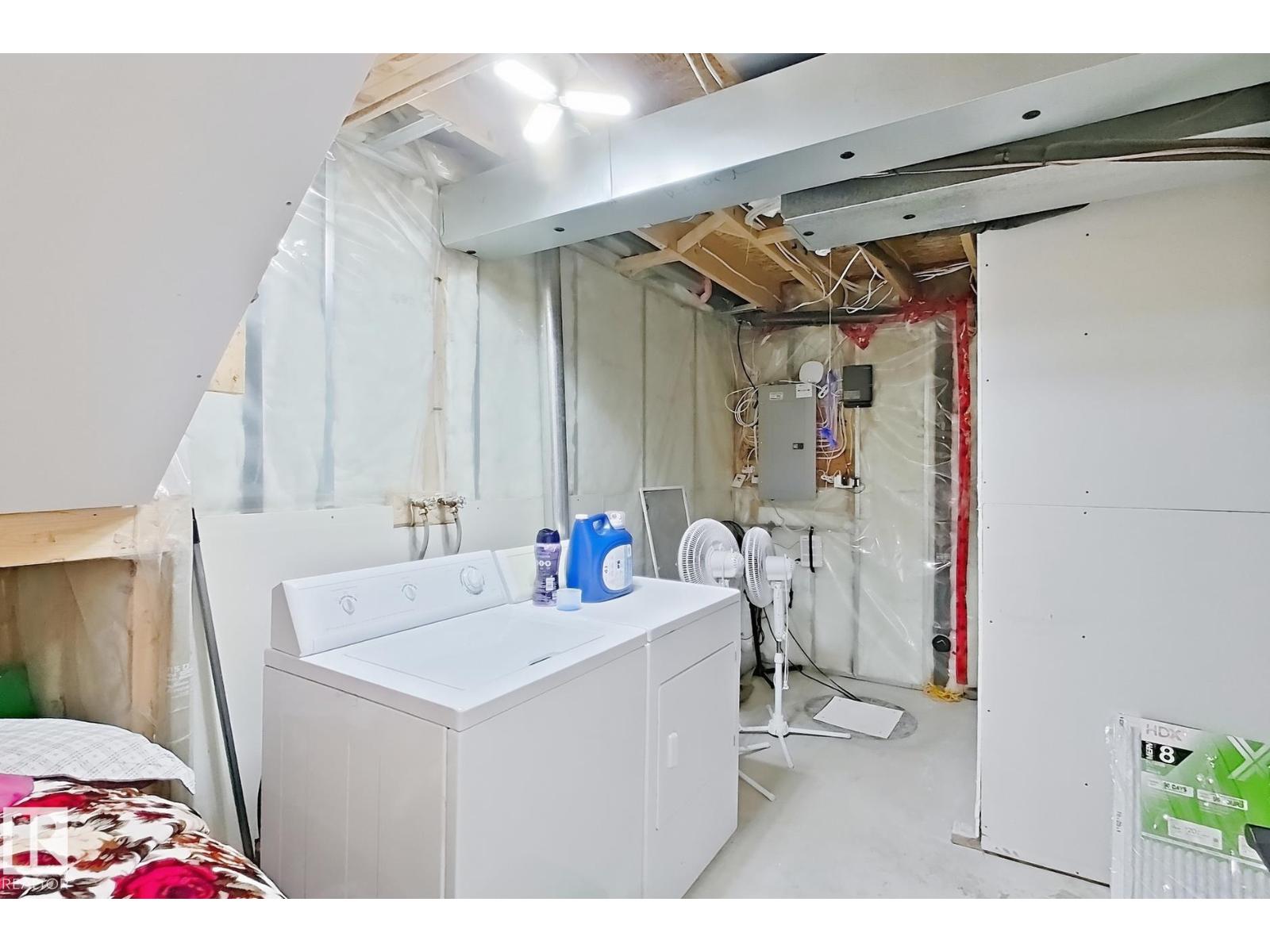 3525 22 st NW - 31