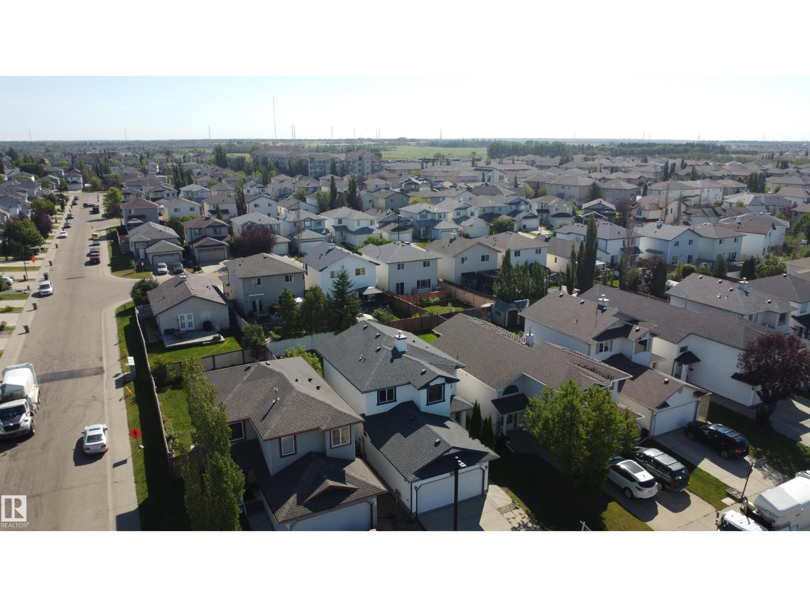 3525 22 st NW - Image 46