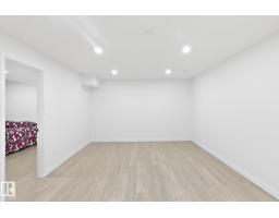 3525 22 St Nw Nw, Edmonton, AB T6T1W2 Photo 32