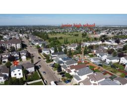 3525 22 St Nw Nw, Edmonton, AB T6T1W2 Photo 9