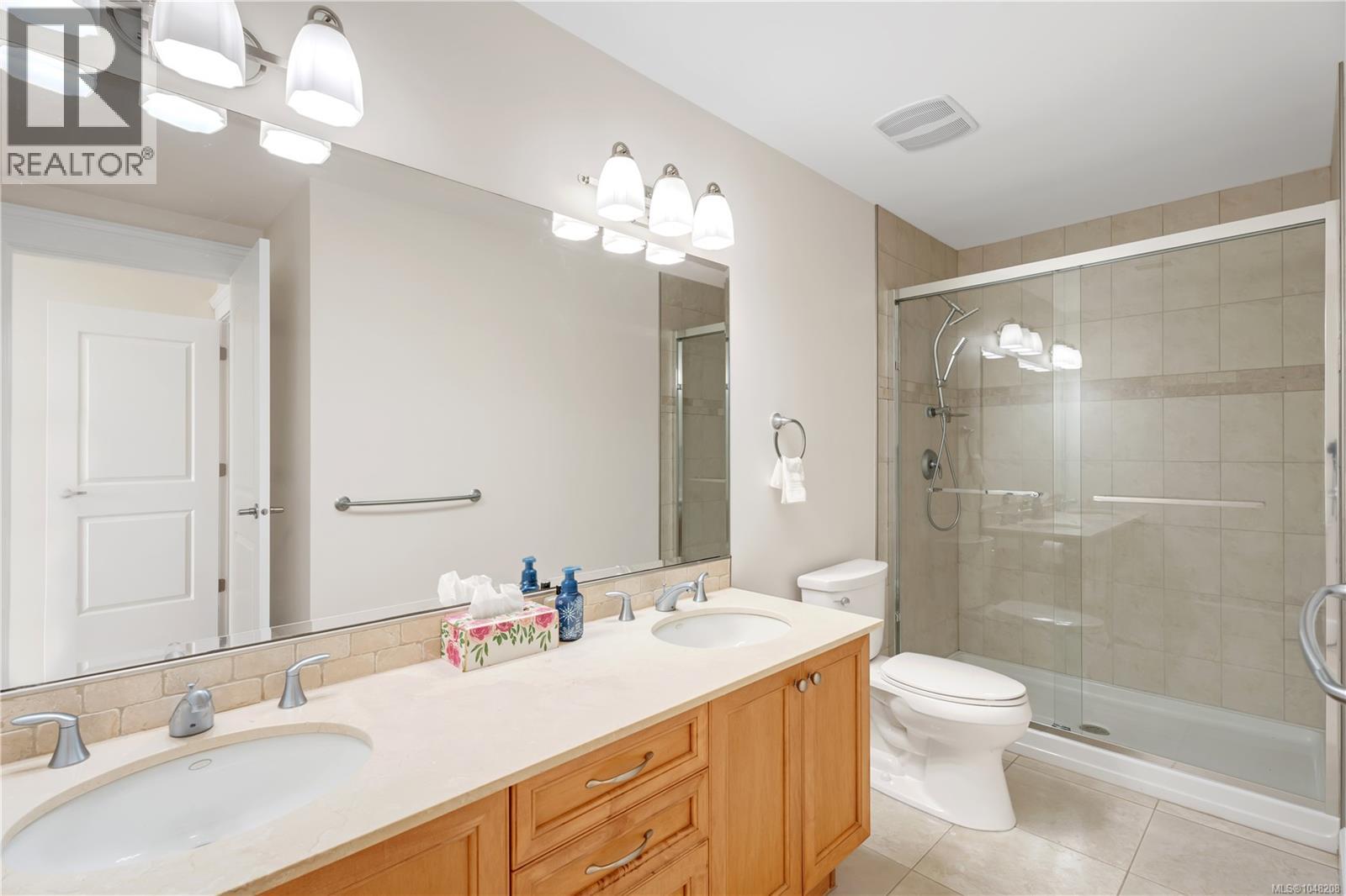 #101 225 Rosehill St - 5