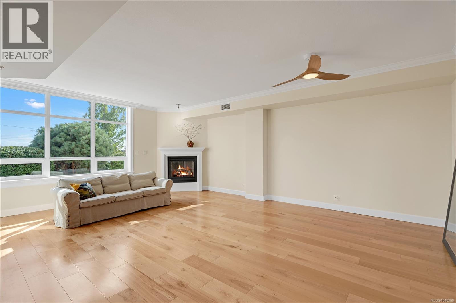 #101 225 Rosehill St - 21