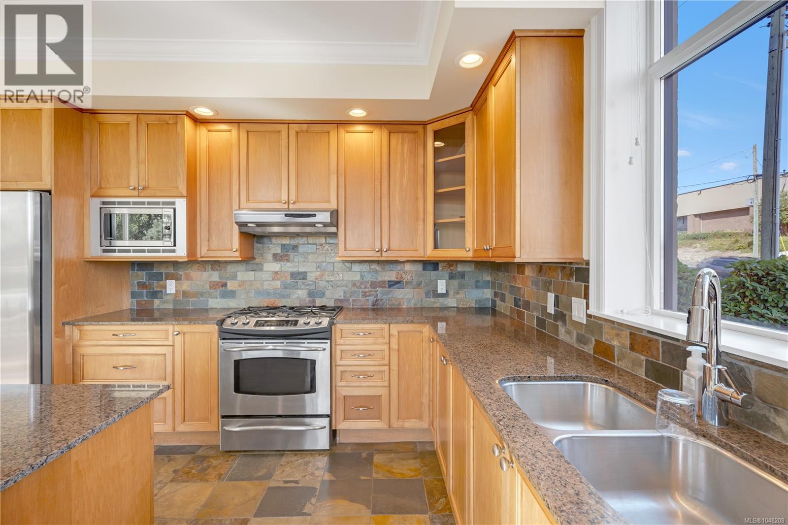 #101 225 Rosehill St - Image 20