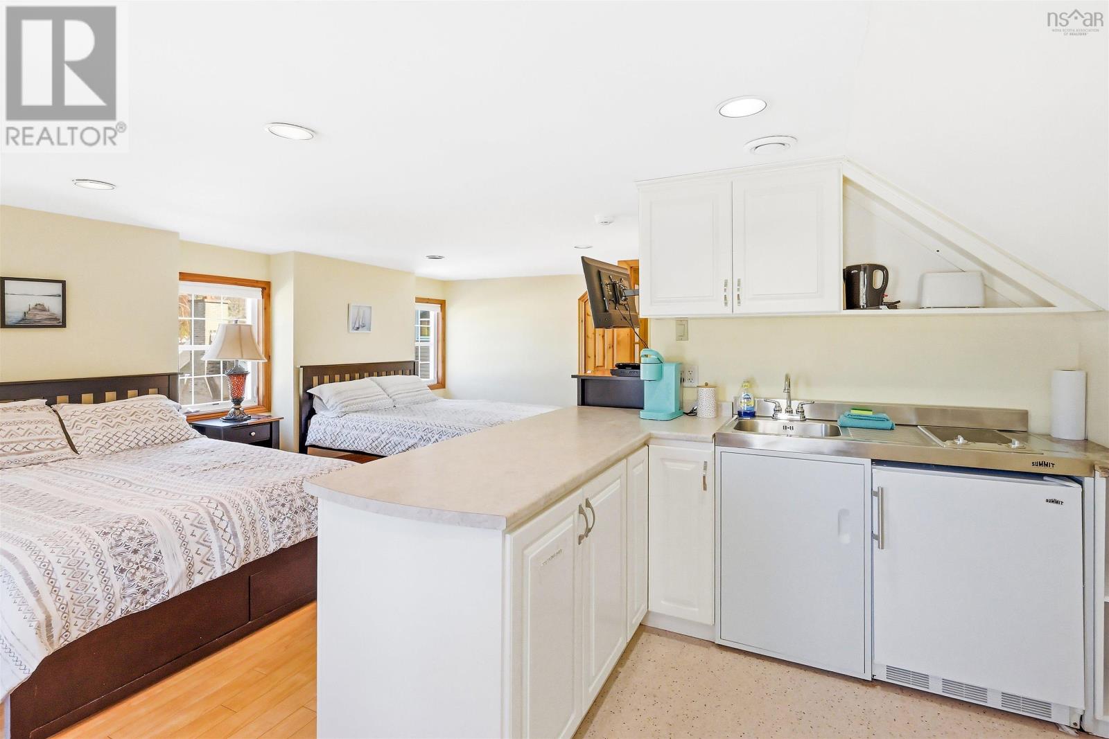 Property 36 of 44 of 815 Coxheath Road