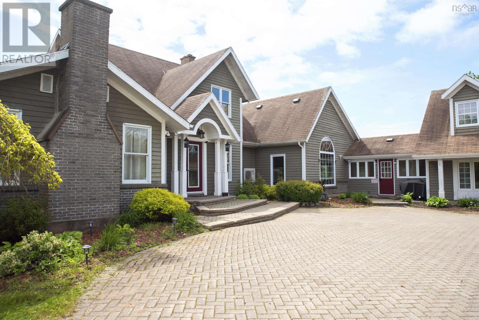 815 Coxheath Road - 1