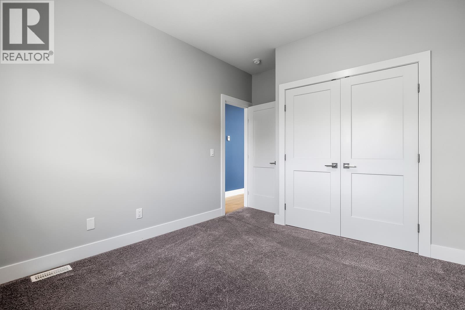 #1 726 Coopland Crescent - 21