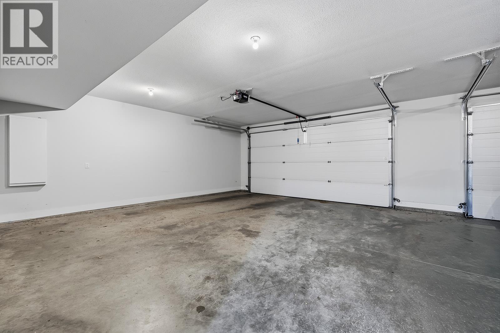 #1 726 Coopland Crescent - 5