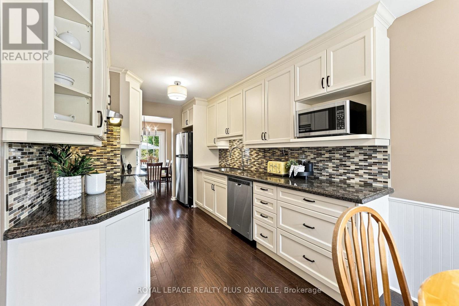 1221 HEDGESTONE CRESCENT - Image 10