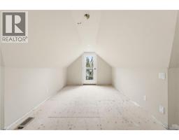 3083 Lakeshore Road, Burlington, ON L7N1A3 Photo 24