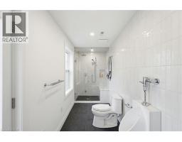 3083 Lakeshore Road, Burlington, ON L7N1A3 Photo 42