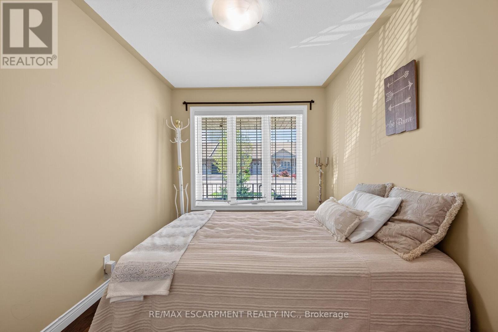 10 EMILY STREET - Image 10