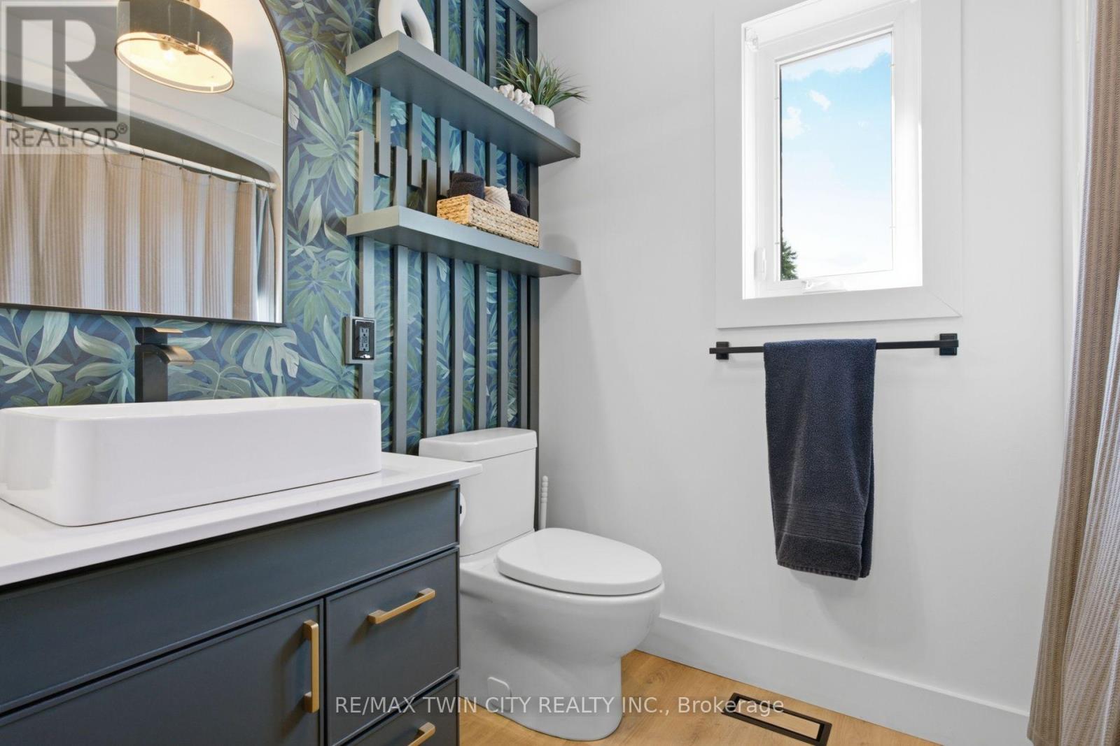 445 SHERRING STREET - Image 34