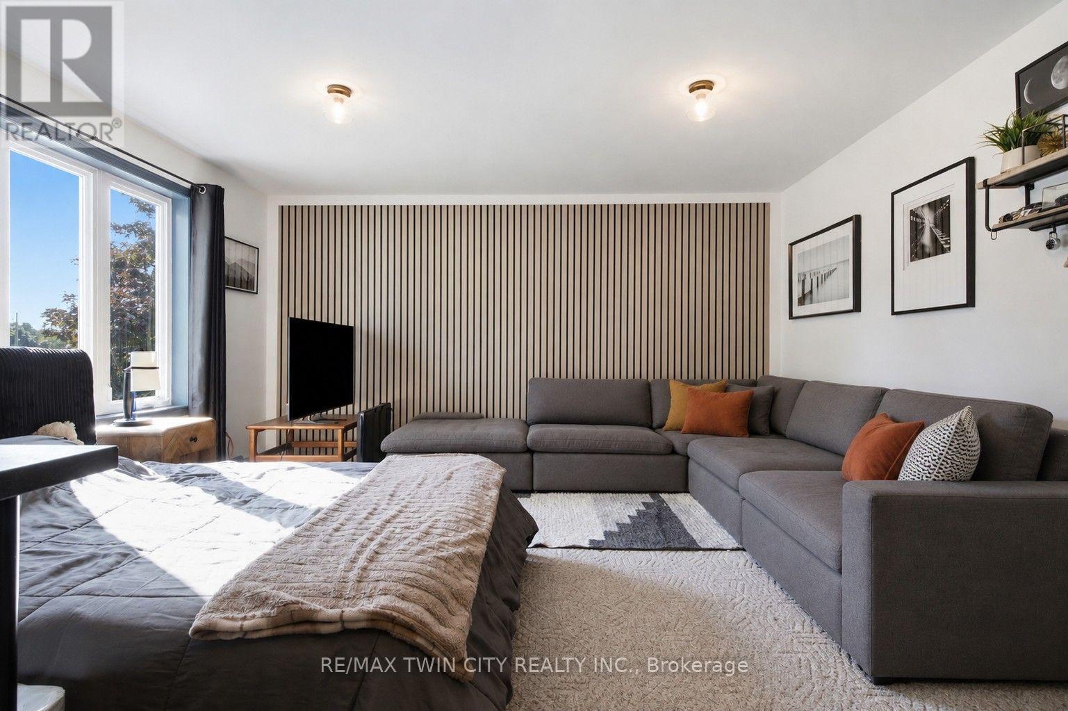 445 SHERRING STREET - Image 35