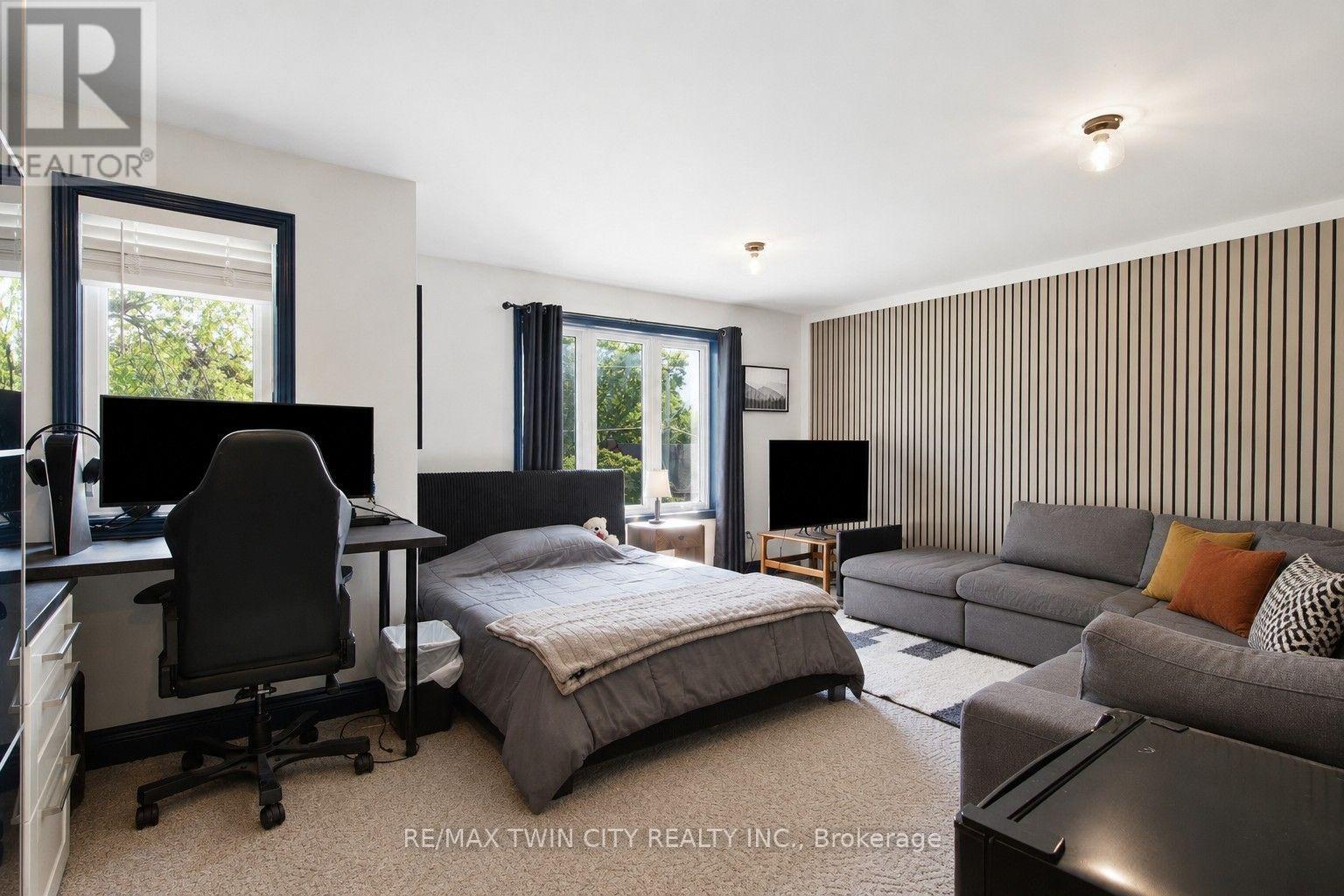 445 SHERRING STREET - Image 36