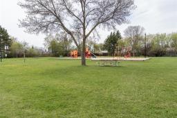 103 Thunder Bay, Winnipeg, MB R2M4S2 Photo 27