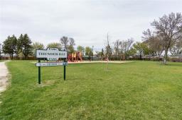 103 Thunder Bay, Winnipeg, MB R2M4S2 Photo 28