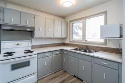 103 Thunder Bay, Winnipeg, MB R2M4S2 Photo 9