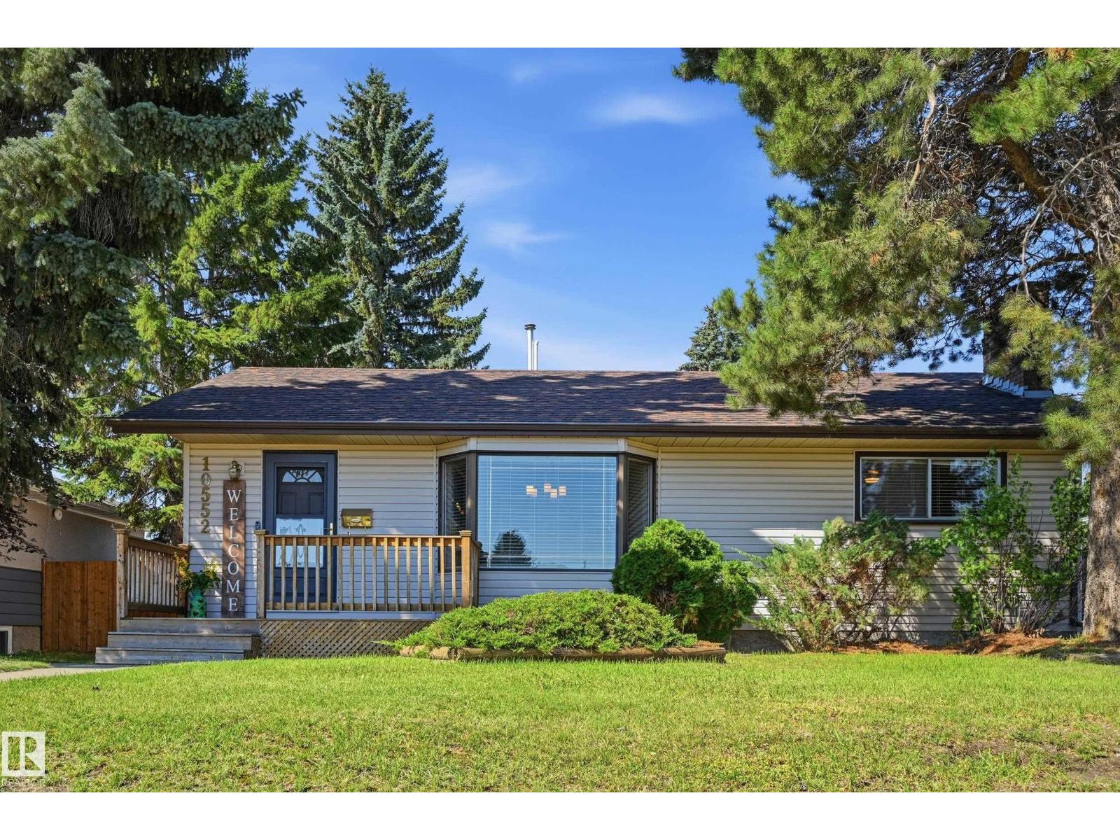 10552 45 ST NW, Edmonton, Alberta, T6A1X5