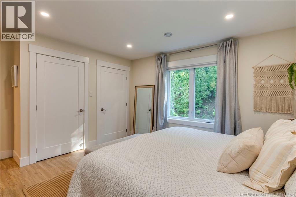 132 McQueen Street - Image 35