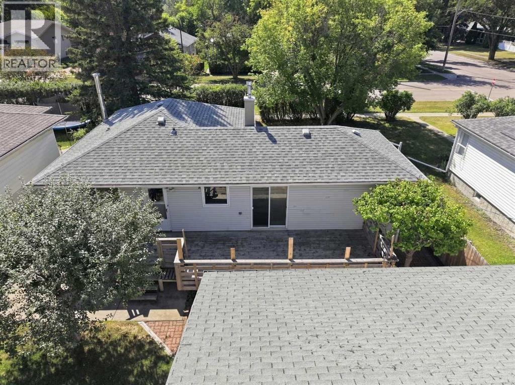 Listing photo – 4216 37 Street, Red Deer