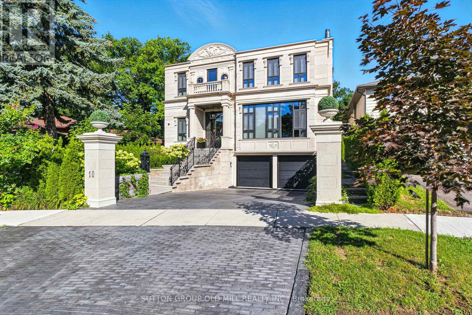 10 Hillavon Drive, Toronto (Princess-Rosethorn), Ontario, M9B2P5, Toronto (Princess-Rosethorn), Ontario — photo 5 of 5