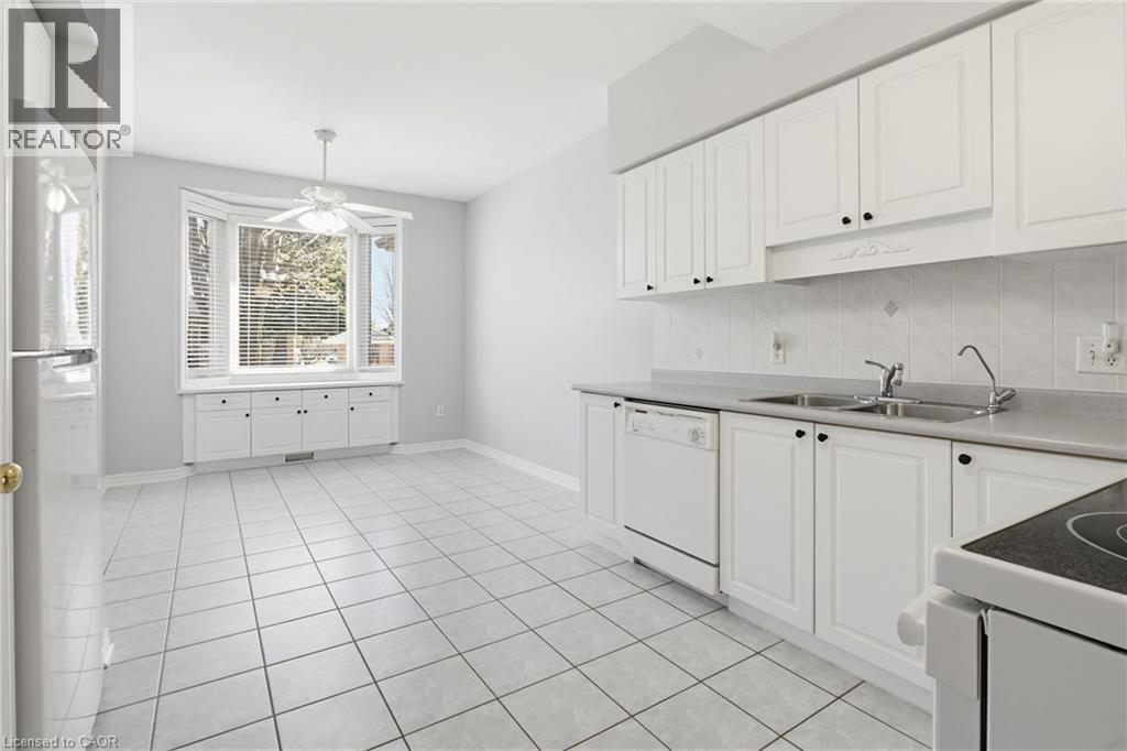 34 GREENTRAIL Drive - 6