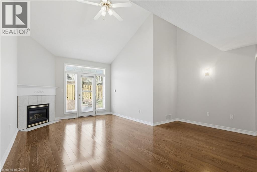 34 GREENTRAIL Drive - 11