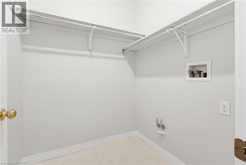34 GREENTRAIL Drive - Image 22