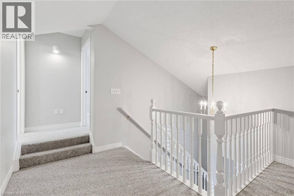 34 GREENTRAIL Drive - 24