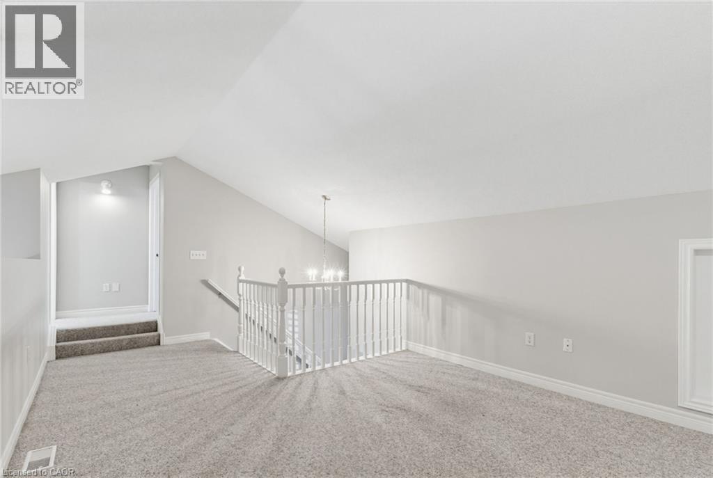 34 GREENTRAIL Drive - Image 26