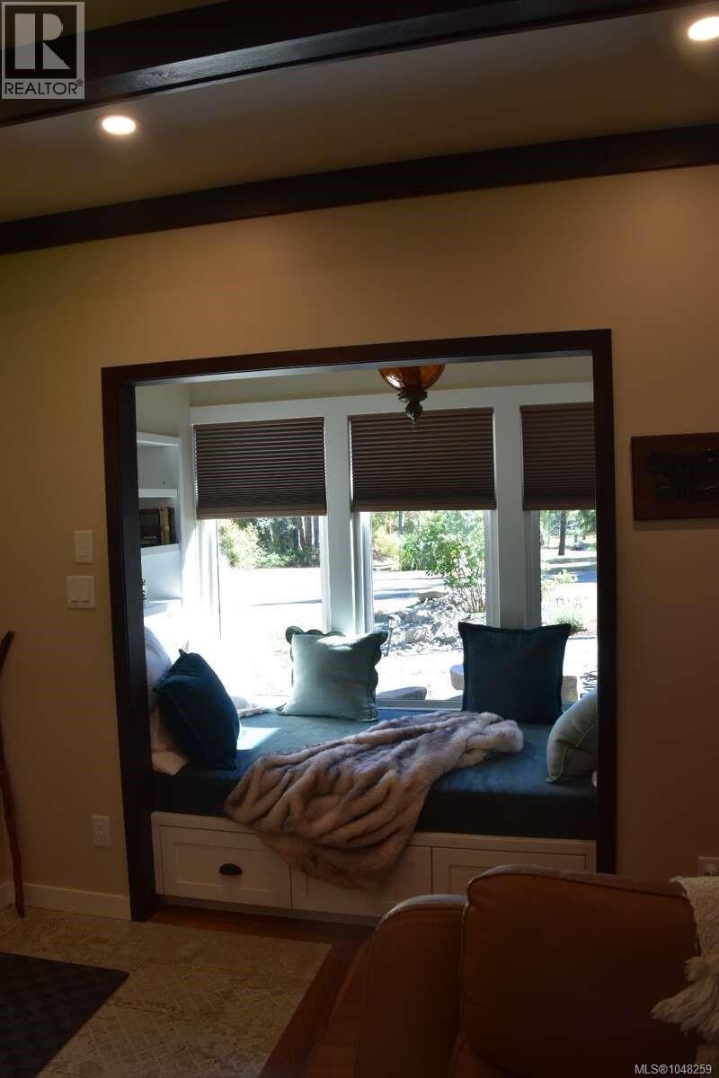 4065 Gibbins Rd - Image 37