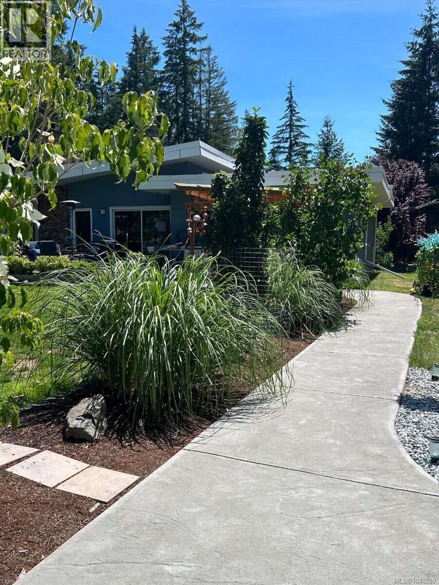 4065 Gibbins Rd - Image 45