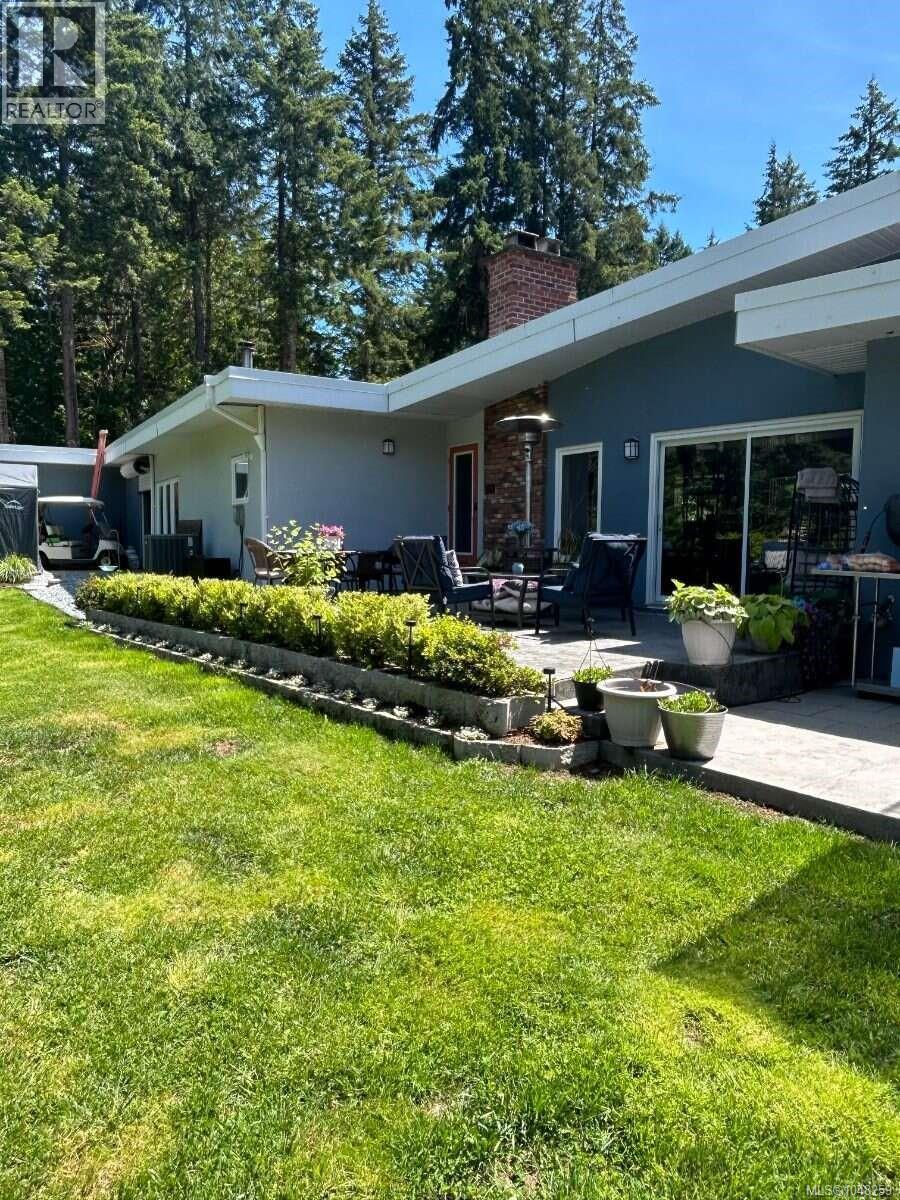 4065 Gibbins Rd - 5