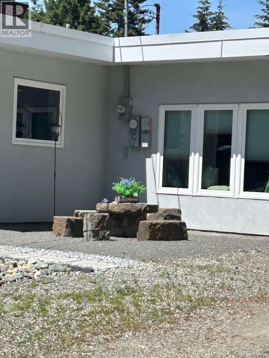 4065 Gibbins Rd - 9