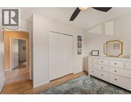 Bedroom - 811 Martin Avenue, Kelowna, BC V1Y6V4 Photo 17