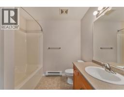 811 Martin Avenue, Kelowna, BC V1Y6V4 Photo 37