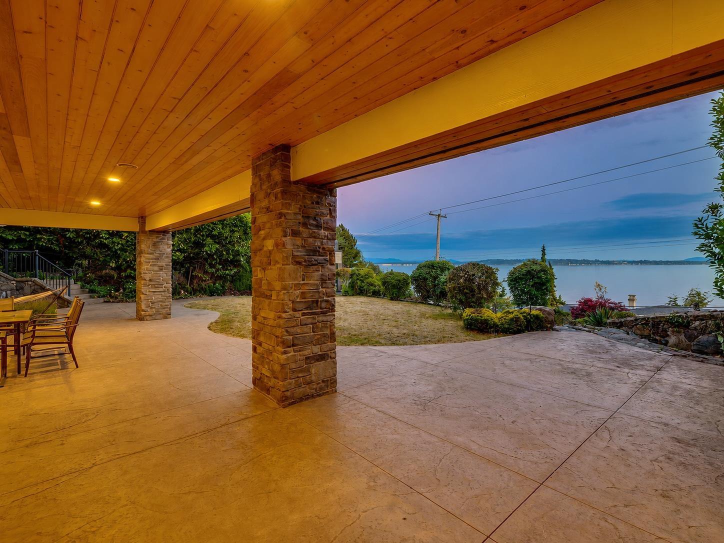 14334 SUNSET DRIVE, White Rock