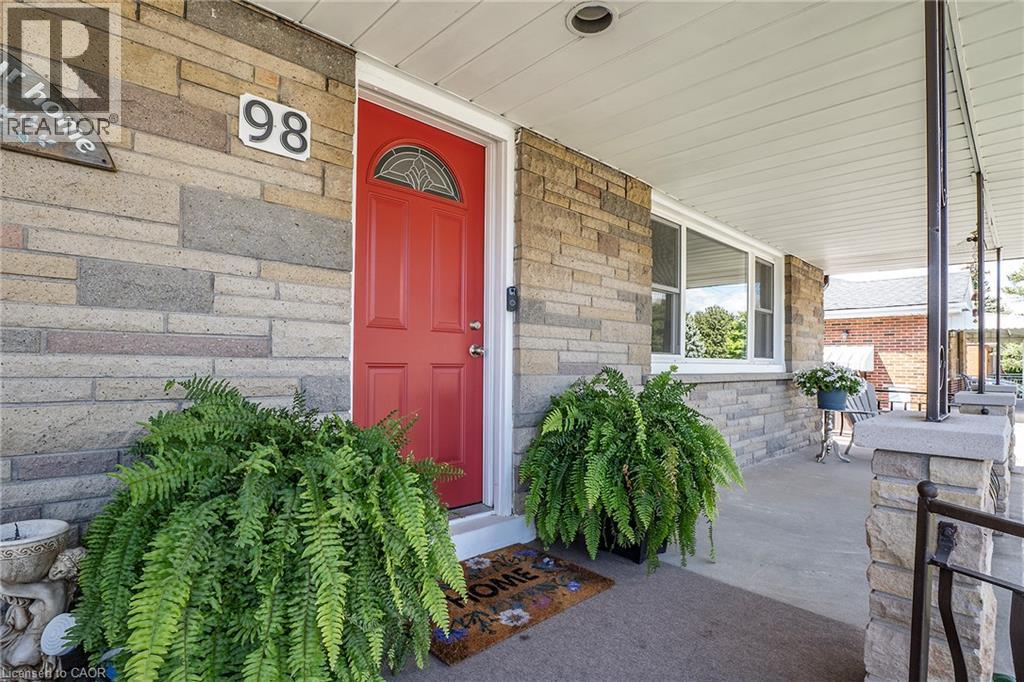 98 DUNCOMBE Drive - 3