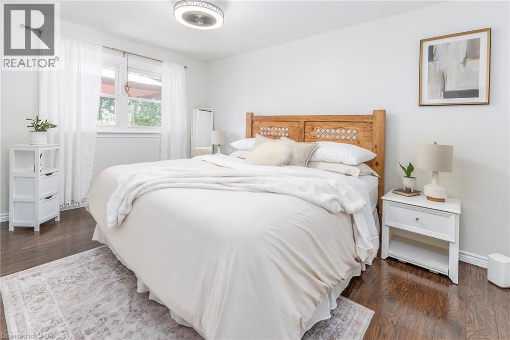 98 DUNCOMBE Drive - 15